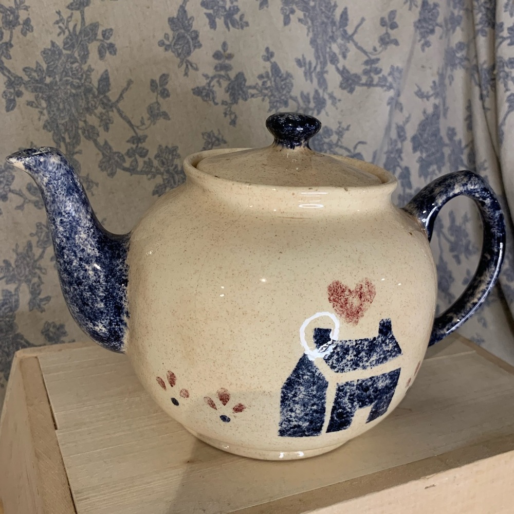 VTG Sponge Painted Stenciled House Home Love Teapot *Cracked*
